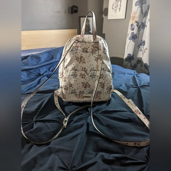 PU leather mini backpack - Picture 4 of 8